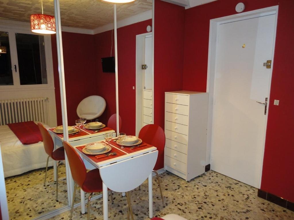Studio Framboise Proche Paris Et Disneyland Gagny Exterior photo